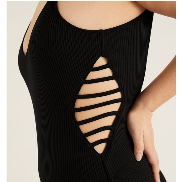 VS PINK STRAPPY SIDE RIBBED ONE PIECE▪︎S - Picture 2 of 11